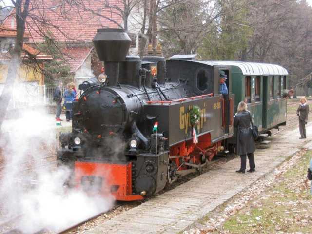 Eladó a gőzmozdony