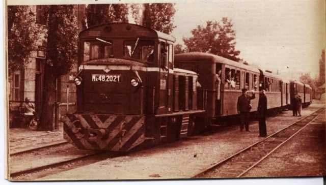 Az Mk48 2021-es mozdony indulásra készen áll.