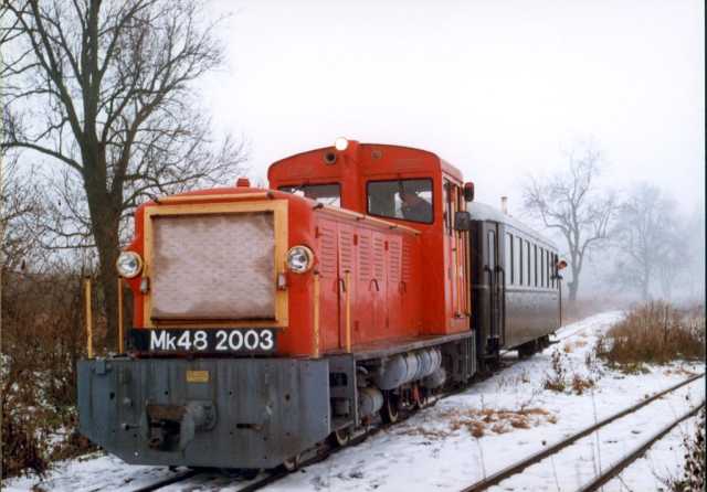 Központi Főmajor, az Mk48 2003-as érkezik a 31873 sz. vonattal, amely mozdonyvezető-gyakornoki különvonatként közlekedett